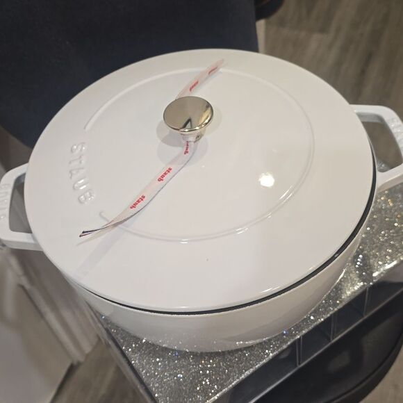 Staub 5QT Enameled Cast Iron French Oven- White - Picture 7 of 9